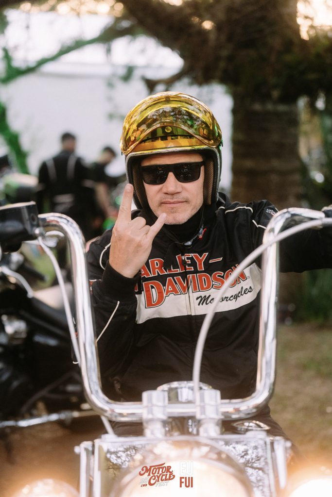 Piloto chegando no evento